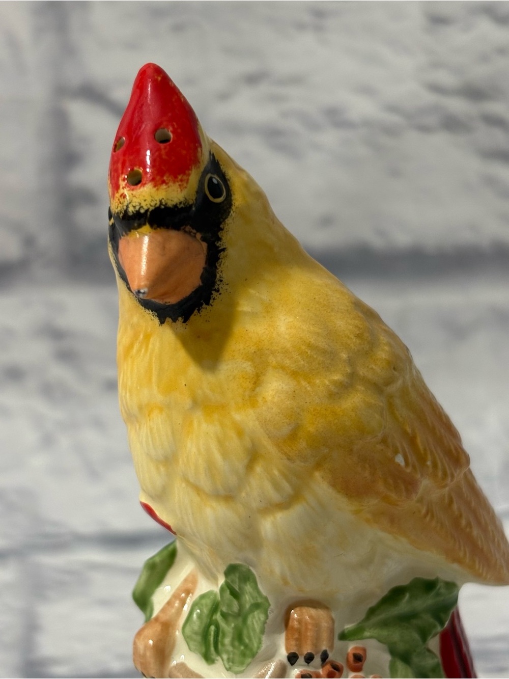 Lenox female cardinal salt and pepper shaker (single shaker) - Picture 2 of 4